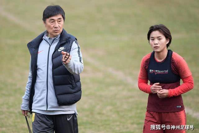 U18国青今晚22:00与澳大利亚争夺冠军